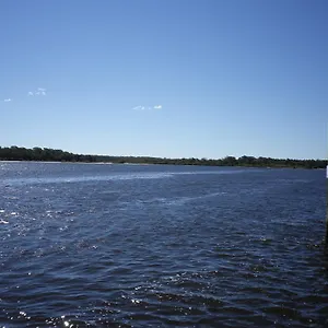 Motel Tin Bay's Sleepy Lagoon Tin Can Bay